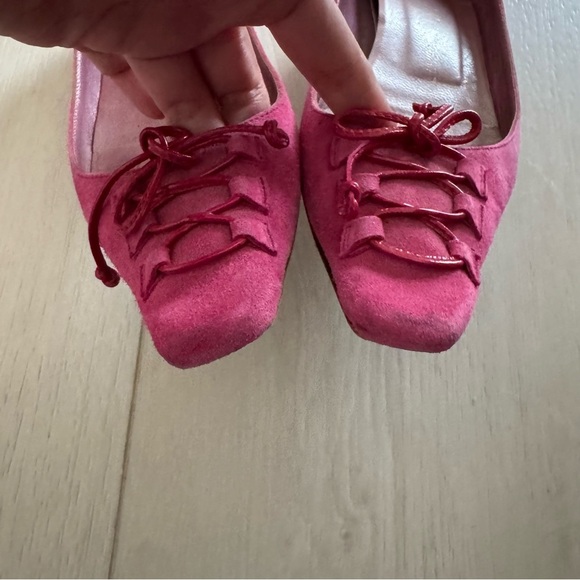 Jean-Michel Cazabat Babette suede kitten block heel in fuchsia - Picture 6 of 9